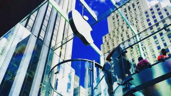 Apple Grabs 104 Percent of the Smartphone Industry